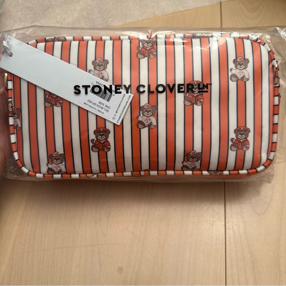 NWT Stoney Clover Lane Bear Bon Voyage Small Pouch - Picture 2 of 7